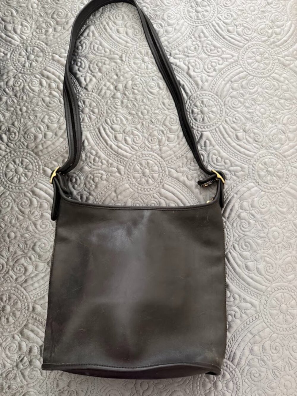 Vintage Black Coach Legacy Zip Cross-body purse